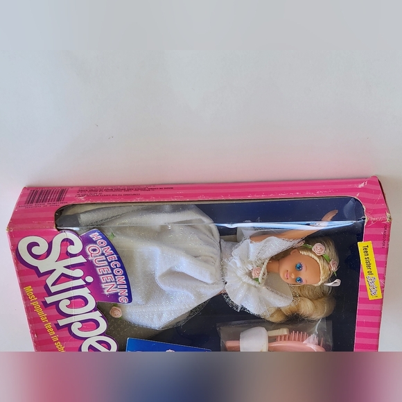 1988 Homecoming Queen Skipper (Teen Sister of Barbie) Vintage Doll 100 - Picture 11 of 15